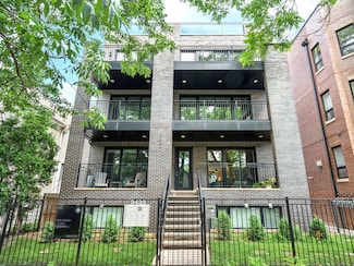 2422 W Lyndale St Unit 1E, Chicago, IL 60647