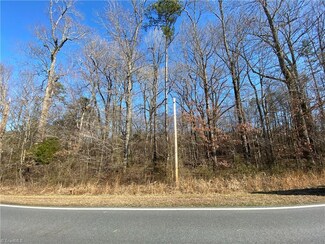 5867 Groometown Rd, High Point, NC 27263