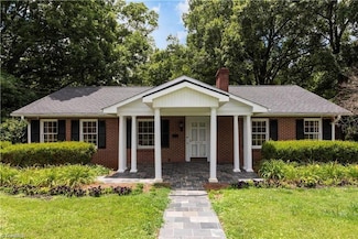 3112 Country Club Rd, Winston Salem, NC 27104