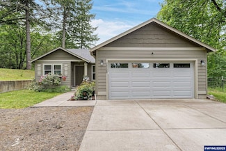 30720 S 5th St, Lebanon, OR 97355