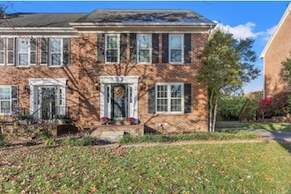 1145 Dunbarton Ln, Lexington, KY 40502
