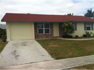 913 S 12th St, Lantana, FL 33462