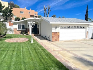 21541 Yucatan Ave, Woodland Hills, CA 91364