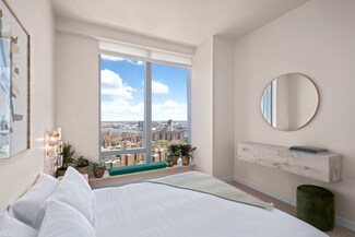 252 South St Unit 16F, New York, NY 10002