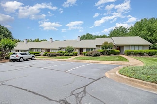 4711 Andorra Ct, Greensboro, NC 27410
