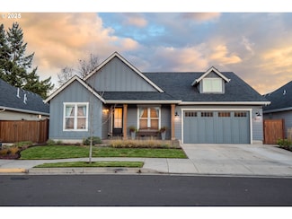 1035 S 33rd St, Springfield, OR 97478
