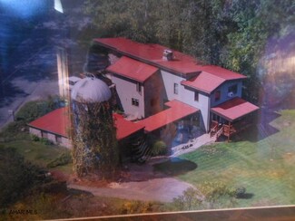 624 Plum Creek Rd, Roaring Spring, PA 16673