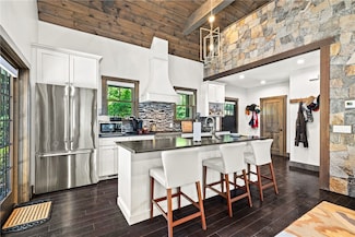 6 Adventure Way, Richmond, RI 02898