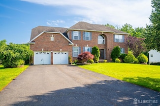 14 Stanley Dr, Monroe Township, NJ 08831