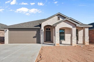 2912 Cottonwood Ave, Wolfforth, TX 79382