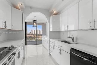 19707 Turnberry Way Unit 8B, Aventura, FL 33180