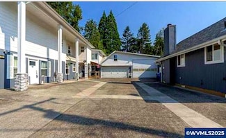 211 Sunset Ave N, Keizer, OR 97303