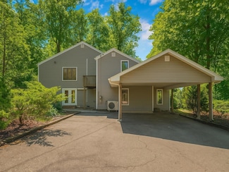 15 Park Ave, Greenwood Lake, NY 10925