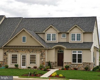111 Windermere Dr Unit 24, Palmyra, PA 17078