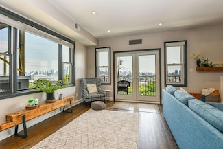 307 Manhattan Ave Unit B, Union City, NJ 07087