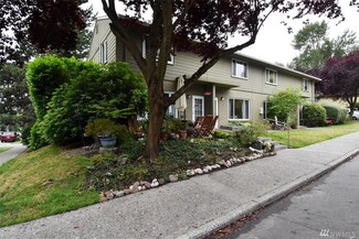4838 Terrace Dr NE, Seattle, WA 98105