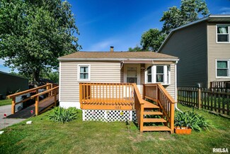 1022 Augusta St, Pekin, IL 61554