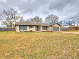 1706 Ledbetter Dr, Sand Springs, OK 74063