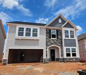 607 Hemsford Dr, Greenville, SC 29605