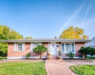 1521 Coolidge Ave, Berkeley, IL 60163