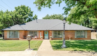 4512 Gem Lake Rd, Amarillo, TX 79106
