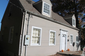 502 W Freeman St Unit 1, Carbondale, IL 62901