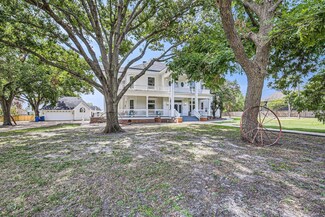 303 S Center St, Forney, TX 75126