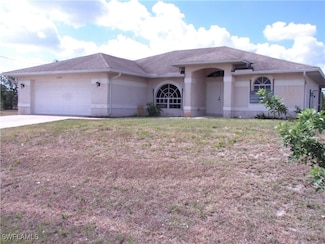 2709 37th St SW, Lehigh Acres, FL 33976