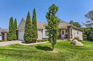 8887 Compton Ln, Inver Grove Heights, MN 55076