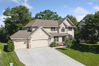 1509 Pinetree Pass, Saint Paul, MN 55122