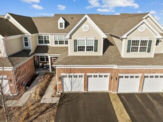 1236 Falcon Ridge Dr, Elgin, IL 60124
