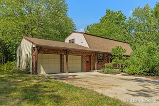 10201 Fillmore St, Zeeland, MI 49464