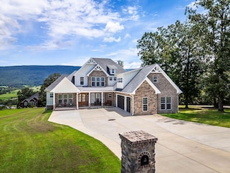 300 Skyhigh Dr, Dunlap, TN 37327