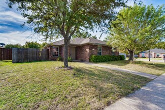 5220 La Jolla Ln, Dallas, TX 75236