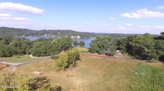 3696 Crown Point Rd, Louisville, TN 37777
