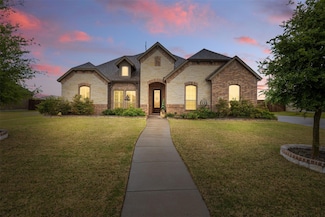 160 Sapphire Ln, Waxahachie, TX 75165