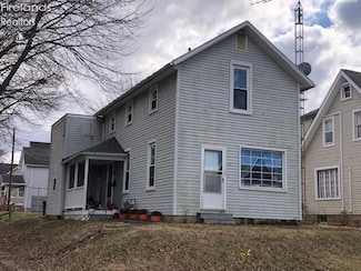 38 Walker St, Tiffin, OH 44883