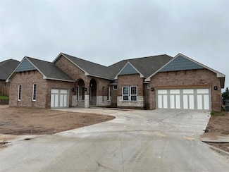 10109 NW 100th St, Yukon, OK 73099