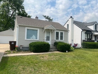 725 Kingsley Dr, Machesney Park, IL 61115