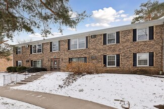 806 Old Settlers Trail Unit 7, Hopkins, MN 55343