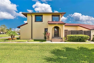 435 Hunter Cir, Kissimmee, FL 34758