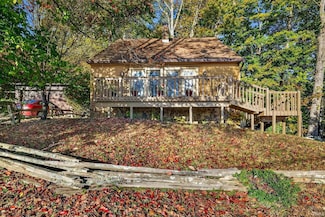 7759 N Lakeview Dr, Unionville, IN 47468