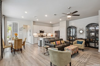 12718 Westeros Path, San Antonio, TX 78249