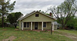 1318 S 16th St, Chickasha, OK 73018
