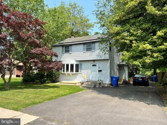 19 Dickinson Rd, Glassboro, NJ 08028