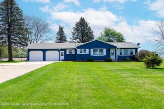 561 W Saint Joe Hwy, Grand Ledge, MI 48837