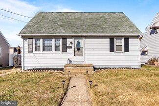 28 Wolf Dr, Trenton, NJ 08610