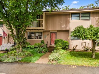 3140 Laurel Ridge Cir, Bridgeville, PA 15017
