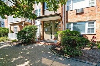 25 Bullocks Point Ave Unit 5A, Riverside, RI 02915