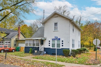 302 S 15th St, Niles, MI 49120